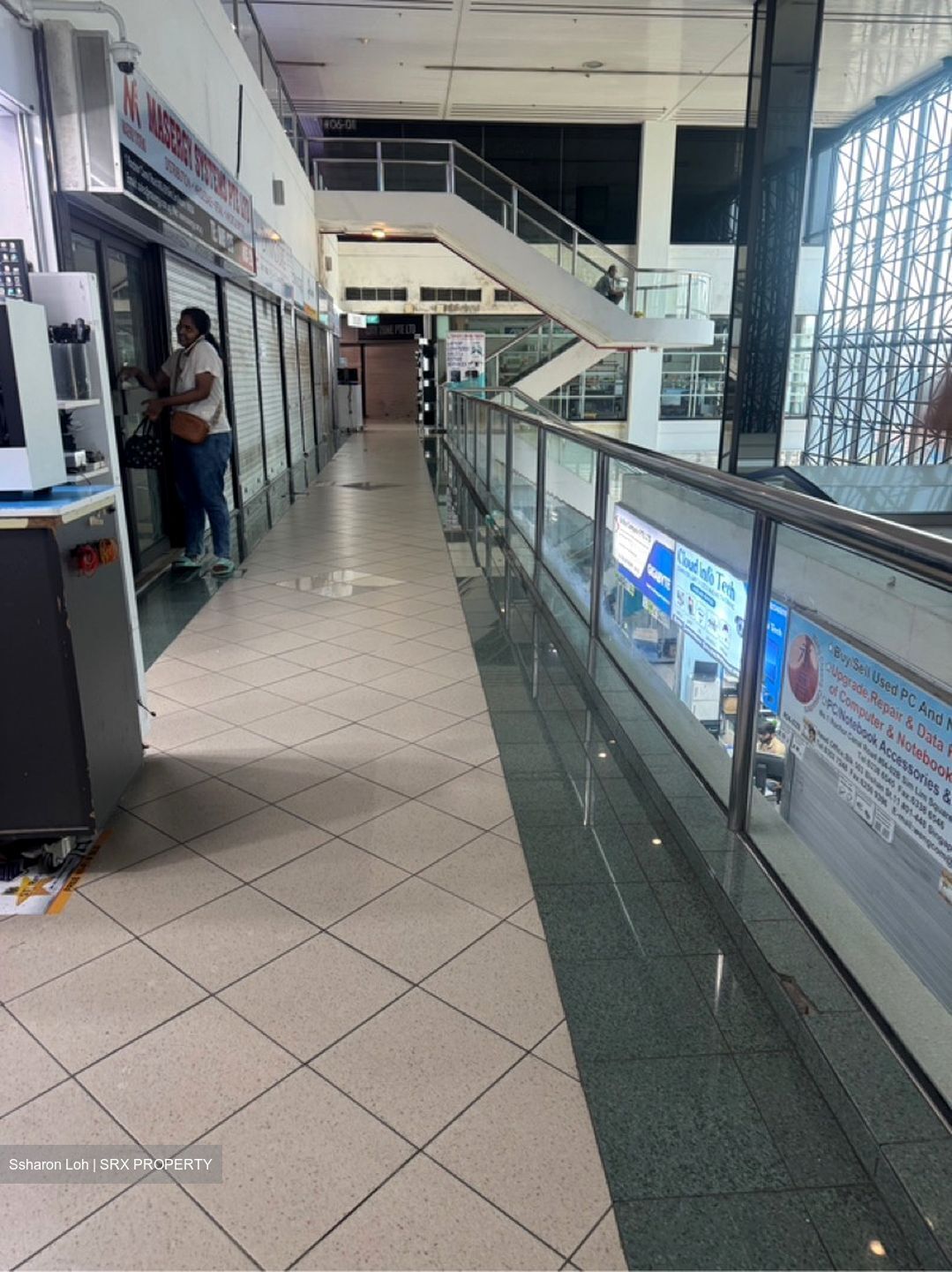 Sim Lim Square (D7), Shop House #625581561